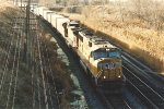 Eastbound intermodal approaches the yard